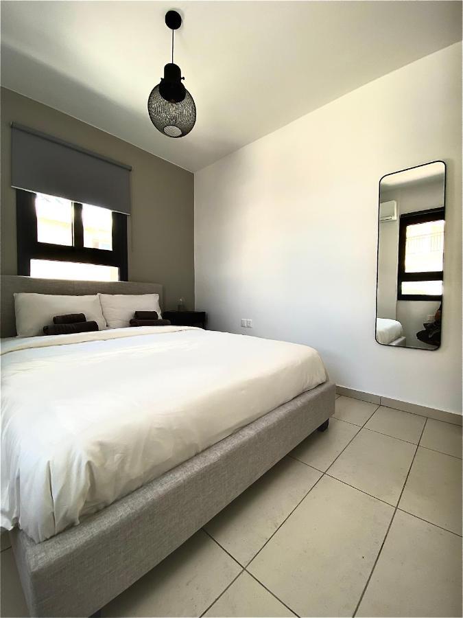 Sea La Vie #1 - Luxury Seaview Apartment بافوس المظهر الخارجي الصورة