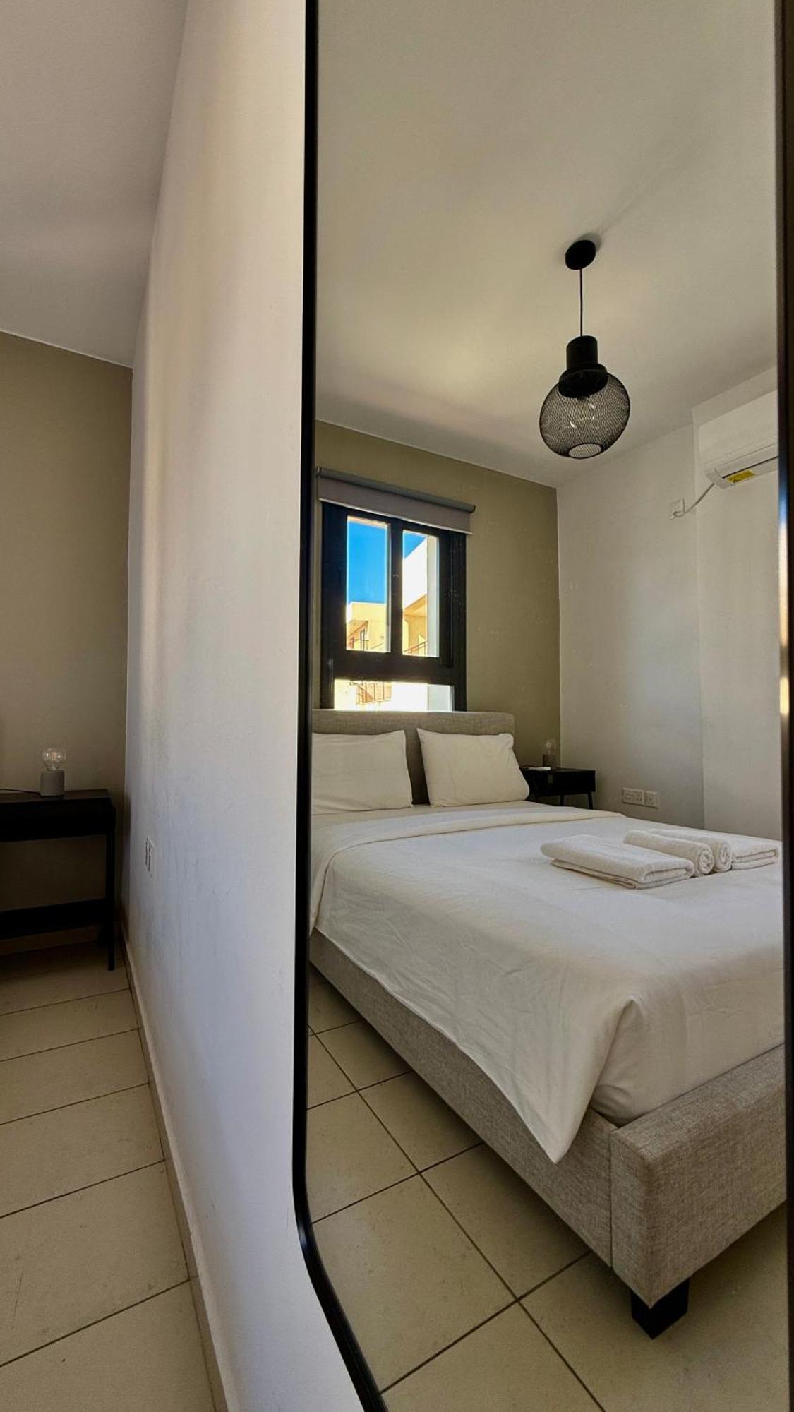 Sea La Vie #1 - Luxury Seaview Apartment بافوس المظهر الخارجي الصورة